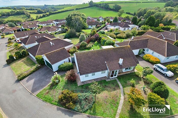 3 Bedroom Detached Bungalow For Sale In Huccaby Close, Brixham, TQ5