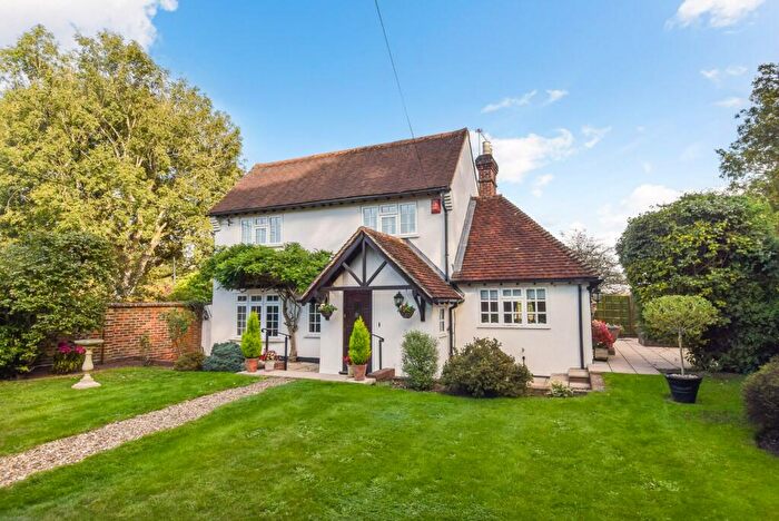 3 Bedroom Detached House For Sale In Common Lane, Littleworth Common, Buckinghamshire, SL1