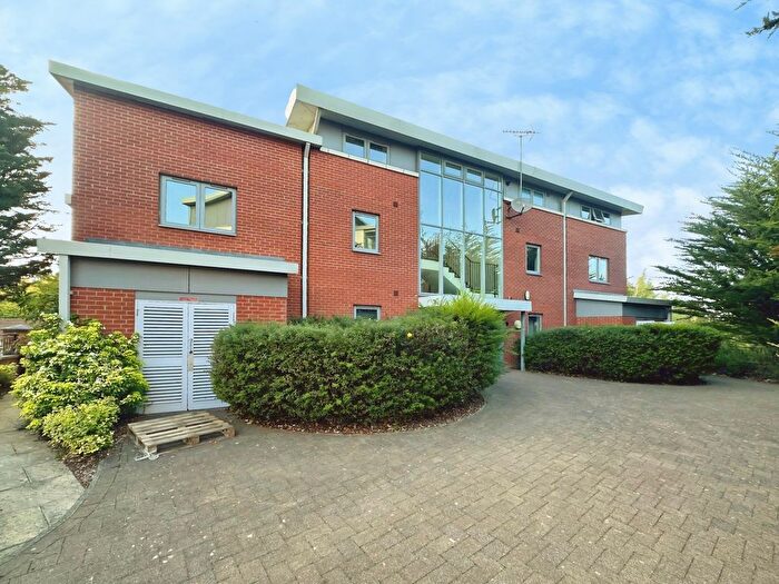 2 Bedroom Property To Rent In Broad Street, Cambridge, CB23