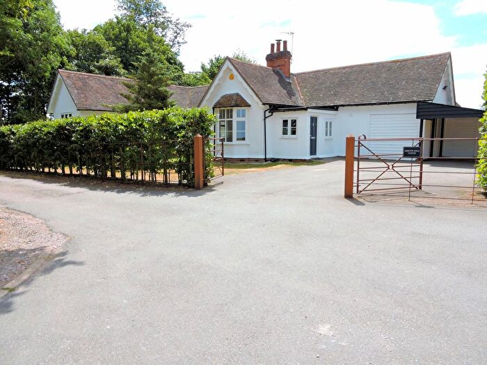 3 Bedroom Detached Bungalow To Rent In Braintree Road, Shalford, CM7