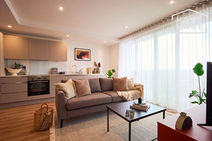 1 Bedroom Flat To Rent In The Blossoms, Cherry Orchard Rd, Croydon, London, CR0
