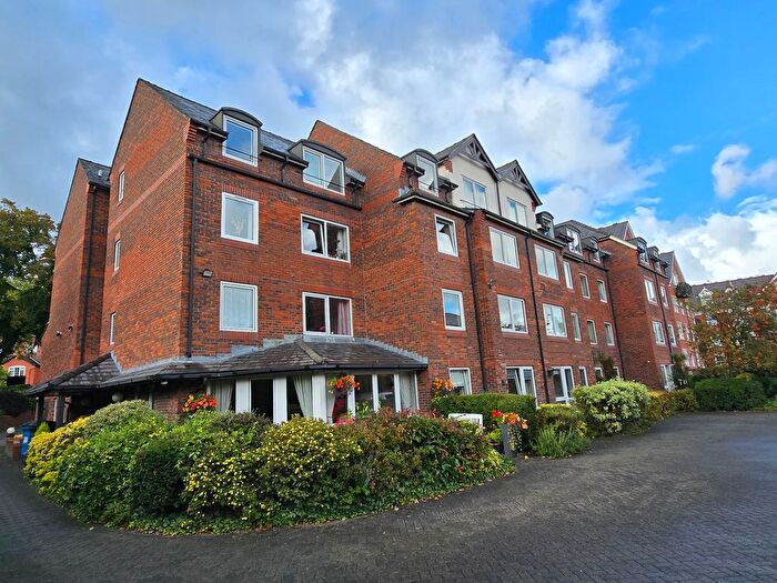 1 Bedroom Property For Sale In Groby Road, Altrincham, WA14