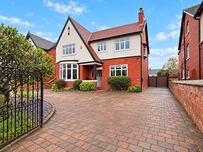 6 Bedroom Detached House For Sale In Coudray Road, Southport, Merseyside, PR9