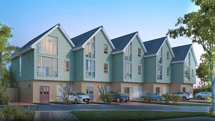 5 Bedroom Detached House To Rent In Shore Close, Sheerness, Kent, ME12
