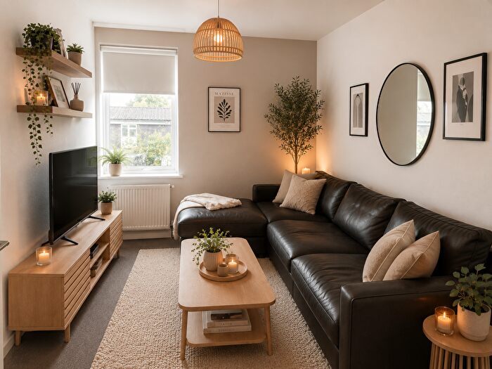 3 Bedroom House To Rent In Metchley Drive - Bed, Harborne, West Midlands, B17