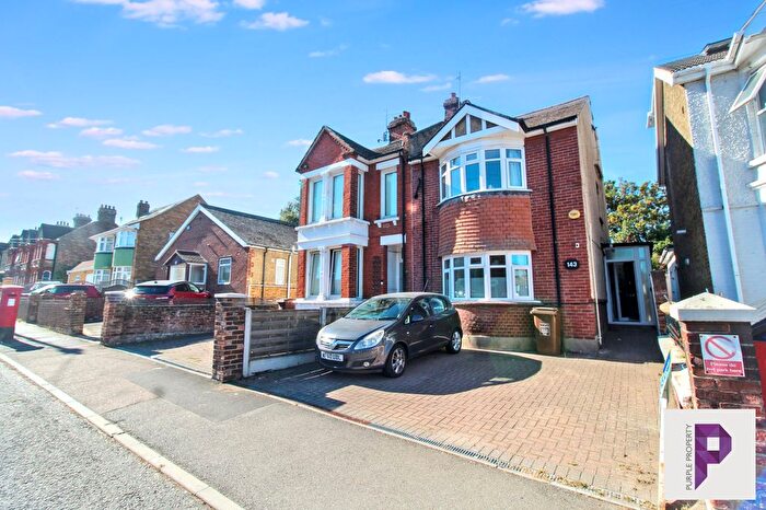 4 Bedroom Semi-Detached House For Sale In Nelson Road, Gillingham, ME7