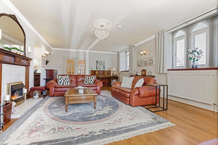 4 Bedroom Detached House For Sale In Ashgrove, Chapel Brae, West Linton, EH46