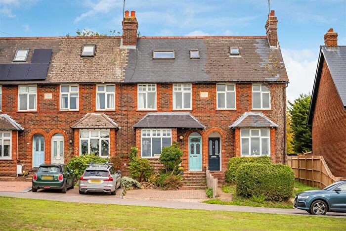 3 Bedroom Terraced House For Sale In Hurst Green Road, Hurst Green, RH8