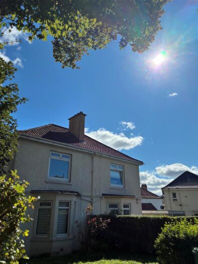 2 Bedroom House To Rent In Lincoln Avenue Knightwood, G13
