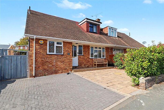 3 Bedroom Semi-Detached House For Sale In Woking, Surrey, GU22