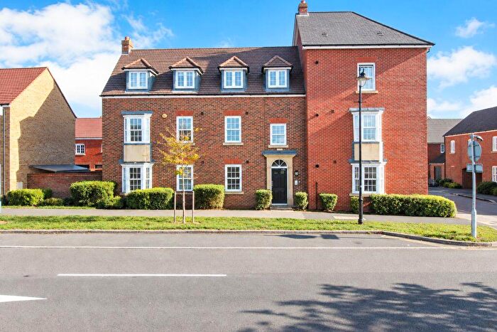 2 Bedroom Flat For Sale In Wilkinson Road, Kempston, MK42