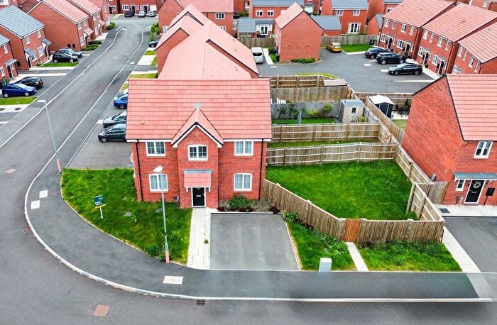 3 Bedroom End Of Terrace House For Sale In Penny Lane, Oadby, Leicester, LE2