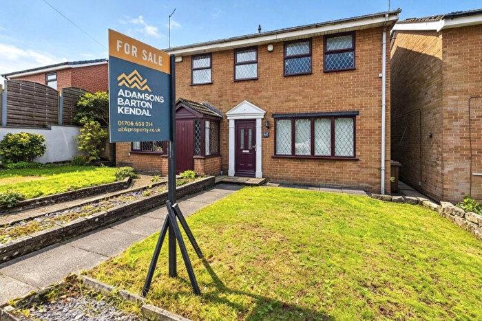 3 Bedroom Semi-Detached House For Sale In Craiglands, Balderstone, OL16