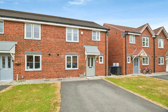 3 Bedroom End Of Terrace House For Sale In Bridgewater Court, Middlesbrough, TS4