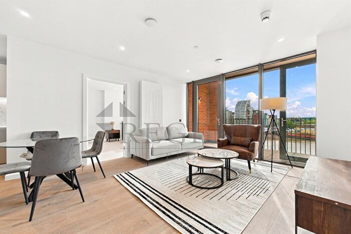 2 Bedroom Flat To Rent In Herland Court, Carnwath Rd, SW6