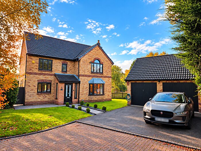 4 Bedroom Detached House For Sale In Tilside Grove, Lostock, BL6