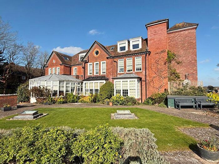 Detached House To Rent In Spring Lane, Maidenhead, SL6