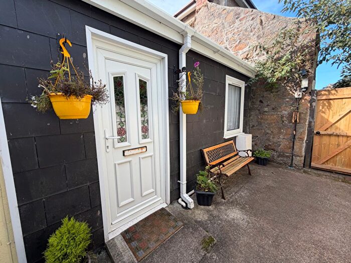 1 Bedroom Flat For Sale In Chapel Street, Camborne, TR14