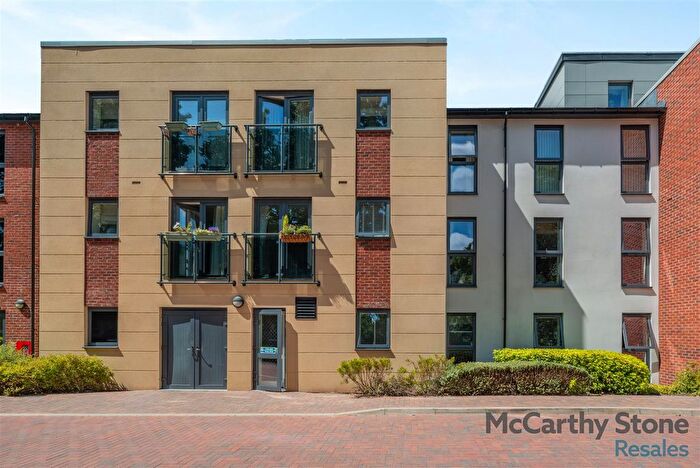 1 Bedroom Flat For Sale In Thorneycroft, Wood Road, Tettenhall, Wolverhampton, West Midlands, WV6
