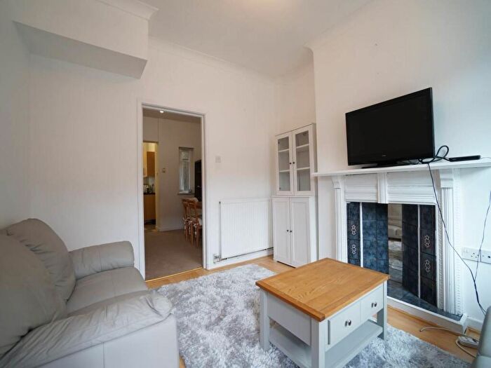 2 Bedroom House To Rent In Treflan, Bangor, LL57