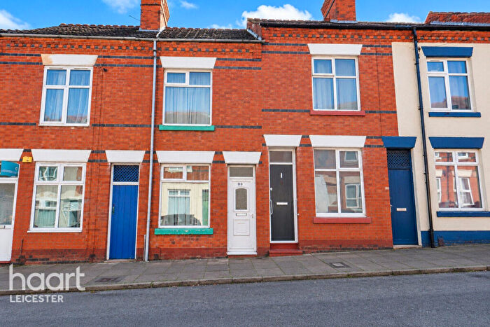 2 Bedroom Terraced House For Sale In Warwick Street, Leicester, LE3