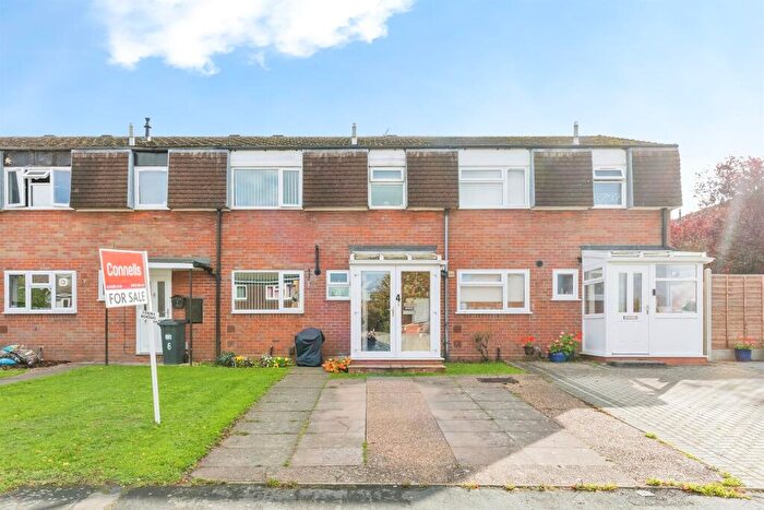 3 Bedroom Terraced House For Sale In Rawlinson Road, Leamington Spa, CV32