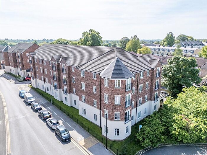 2 Bedroom Flat For Sale In Scholars Court, Tadcaster Road, York, YO24