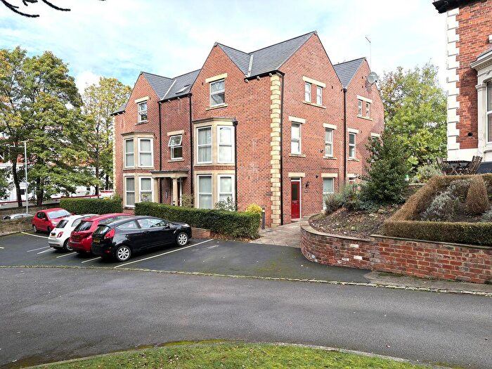2 Bedroom Detached House To Rent In Newton Road, Leeds, LS7