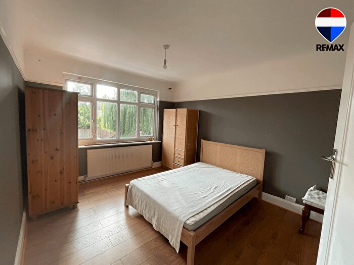 2 Bedroom Flat To Rent In Greystoke Park Terrace, Ealing, W5