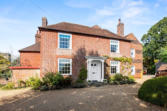 4 Bedroom Link Detached House For Sale In The Street, Slinfold, RH13
