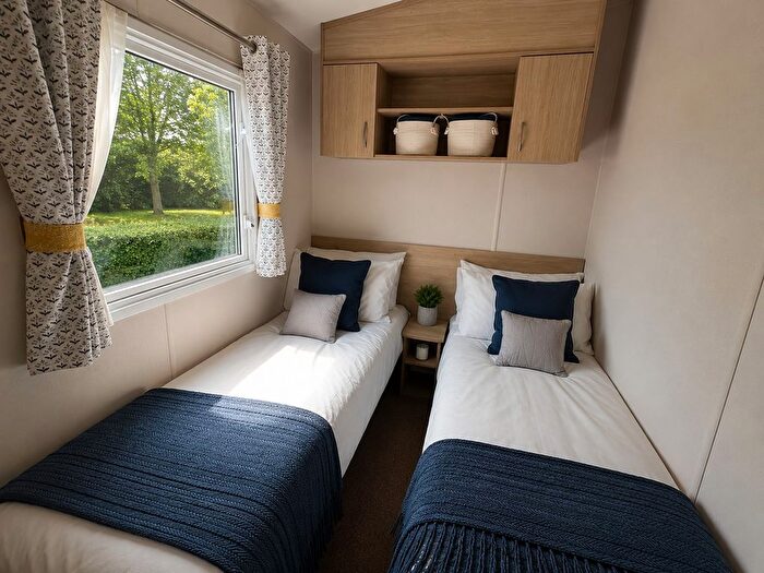 3 Bedroom Mobile/park Home For Sale In Birchington Vale Holiday Park, Shottendane Rd Birchington, CT7