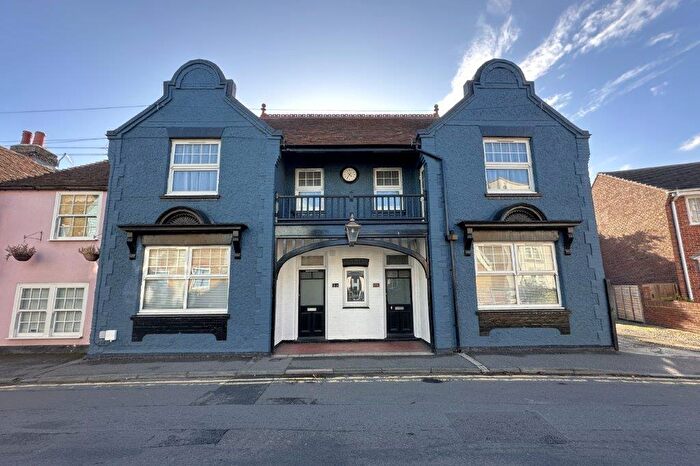 3 Bedroom Flat To Rent In Golf Road, Deal, CT14
