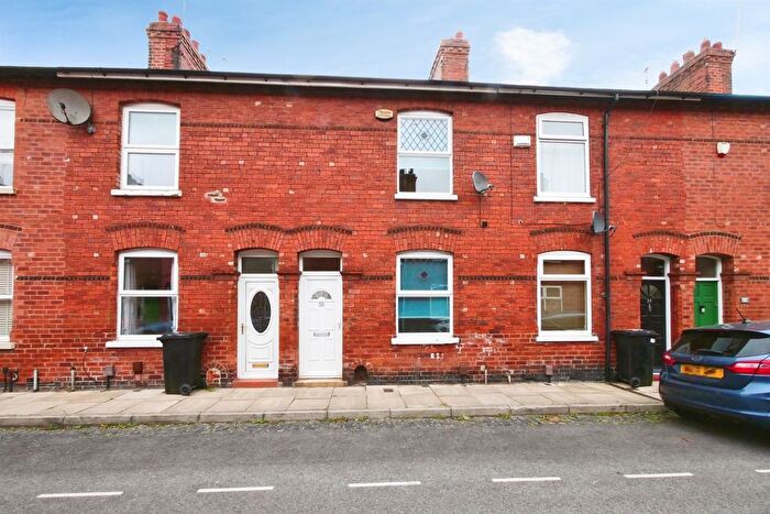 2 Bedroom Terraced House For Sale In Rose Street, York, YO31