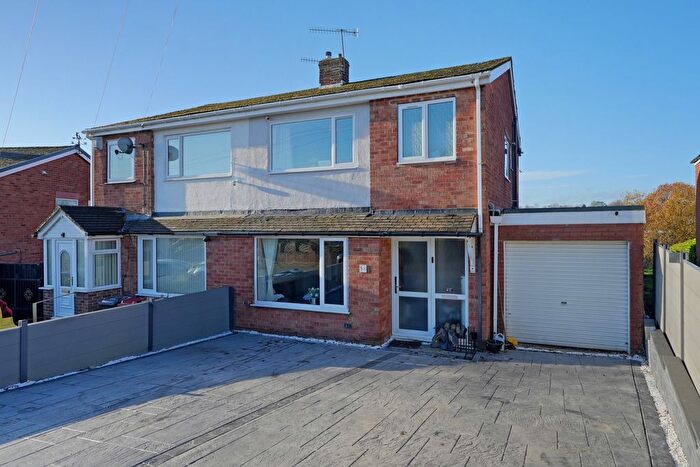 3 Bedroom Semi-Detached House For Sale In Fair View Road, Dronfield, Derbyshire, S18