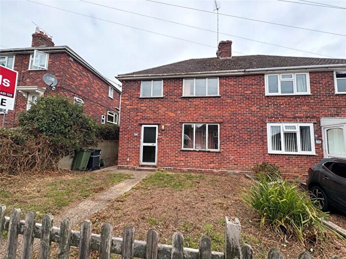 3 Bedroom End Of Terrace House For Sale In Chelston Avenue, Yeovil, Somerset, BA21