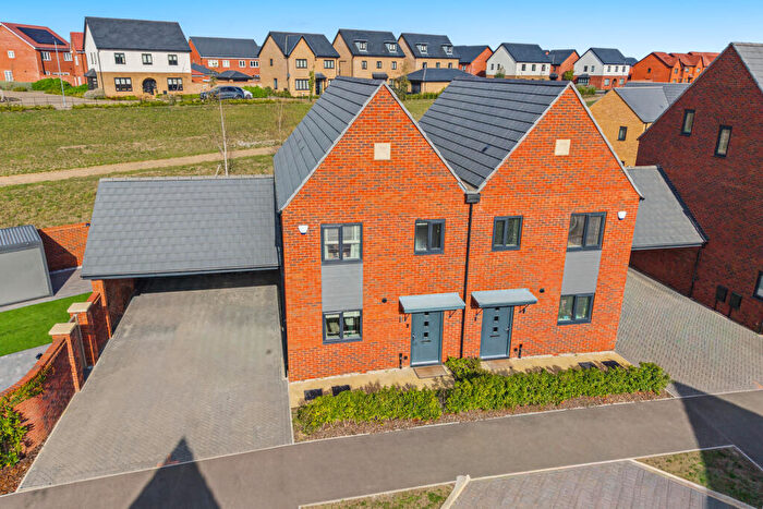 3 Bedroom Semi-Detached House For Sale In Beebys Way, Hampton Water, Peterborough, PE7