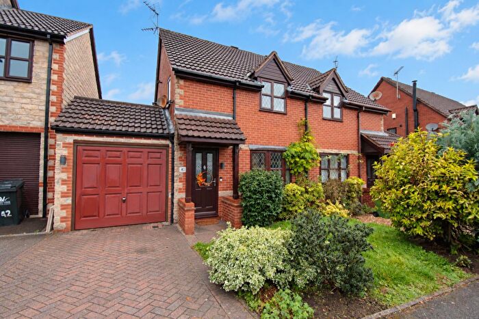 3 Bedroom Semi-Detached House For Sale In Charnwood Drive, Ripley, DE5