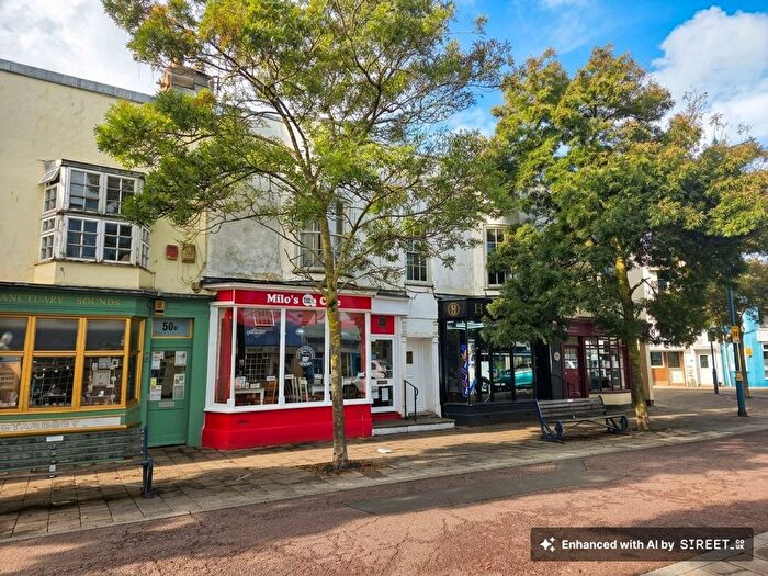 Property For Sale In Northumberland Place, Teignmouth, TQ14