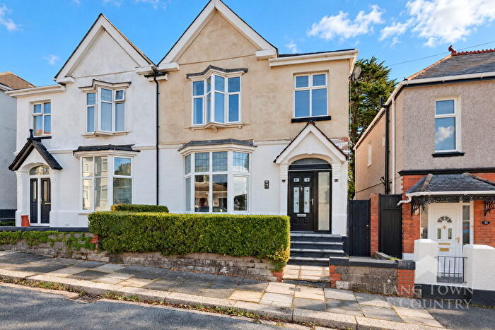 3 Bedroom Semi-Detached House For Sale In Beechcroft Road, Beacon Park, Plymouth, PL2