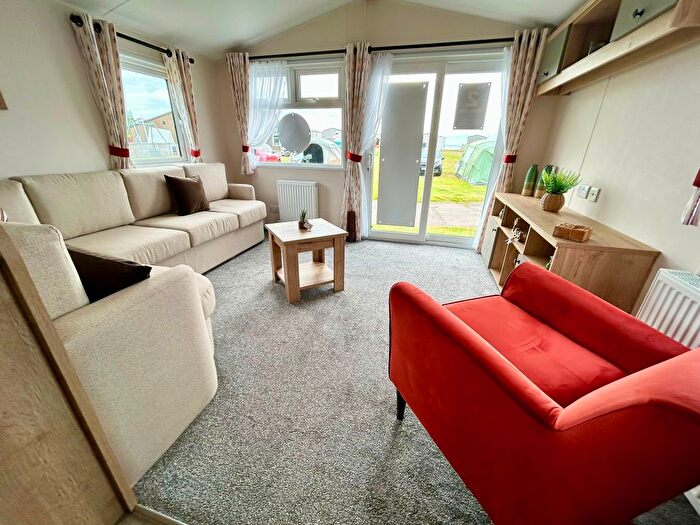 2 Bedroom Mobile/park Home For Sale In Lossiemouth Holiday Park, East Beach Lossiemouth, IV31
