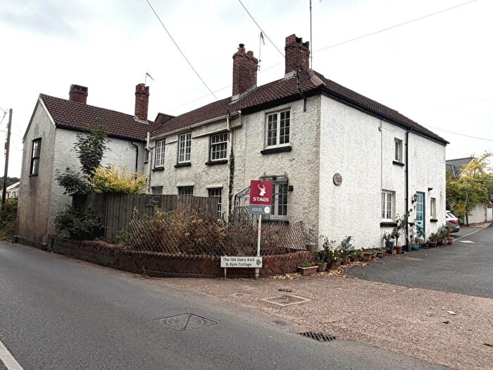 3 Bedroom Cottage For Sale In Exmouth Road, Lympstone, EX8