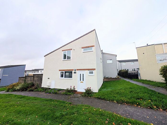 3 Bedroom End Of Terrace House To Rent In Benson Avenue, Rogerstone, Newport, NP10