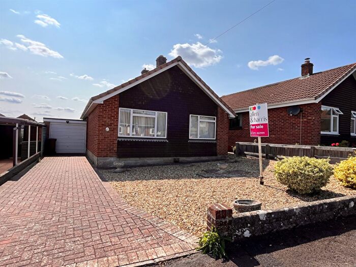 2 Bedroom Detached Bungalow For Sale In Champney Road, Frome, BA11