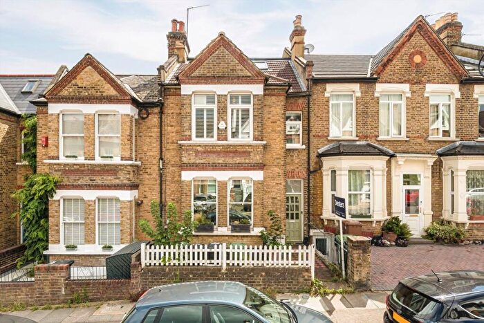 1 Bedroom Terraced House To Rent In Devonshire Road, Forest Hill, SE23