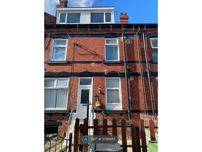 3 Bedroom Terraced House To Rent In Arthington Terrace, Leeds, LS10