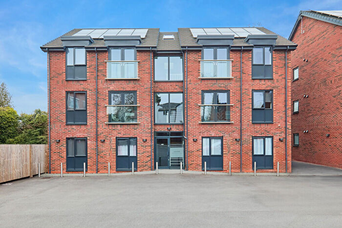 2 Bedroom Apartment For Sale In The Paddox, Hillmorton, Rugby, CV22