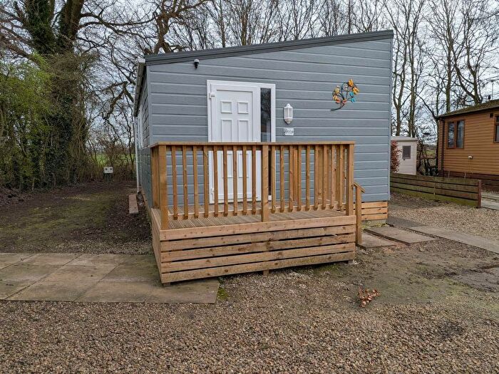 1 Bedroom Mobile/park Home To Rent In The Sycamores Holiday Park, Feoffee Common Lane, York, YO42