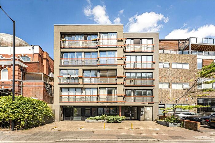 4 Bedroom Apartment For Sale In Shacklewell Lane, London, E8