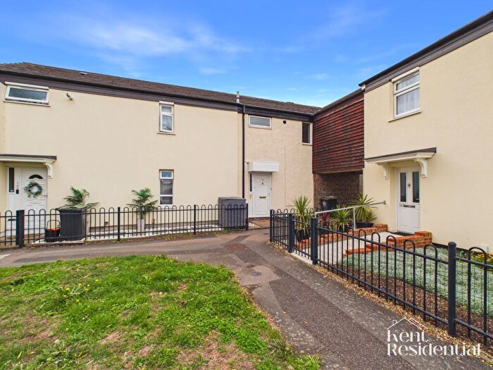 4 Bedroom Property To Rent In Saltings Road, Snodland, ME6