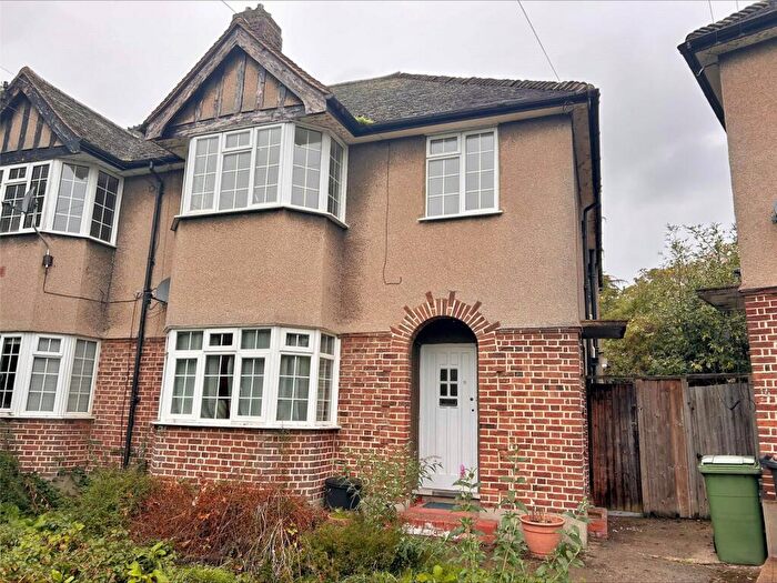 2 Bedroom Detached House To Rent In Ethelbert Close, Bromley, BR1